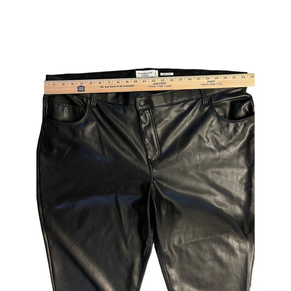 Abercrombie & Fitch‎ Black Curve Love Vegan Leather 90s Straight Pant Size 22S - Picture 13 of 15